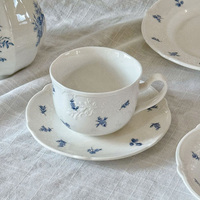 Service de table en céramique de style français, motif floral et végétal, assiette, bol, tasse et soucoupe en porcelaine