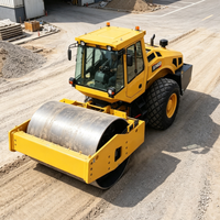 Compacteur vibrant robuste de 14 tonnes avec une force centrifuge de 325 kN pour les projets d'aéroports et de barrages