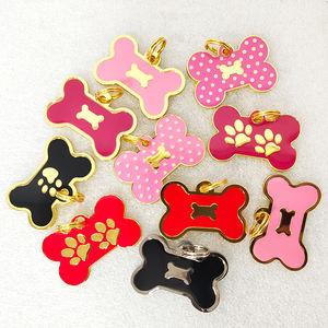 <span class=keywords><strong>Targhetta</strong></span> <span class=keywords><strong>per</strong></span> cani in metallo Anti-smarrimento con Logo personalizzato di alta qualità <span class=keywords><strong>targhetta</strong></span> <span class=keywords><strong>per</strong></span> animali domestici <span class=keywords><strong>targhetta</strong></span> con smalto morbido in oro <span class=keywords><strong>per</strong></span> <span class=keywords><strong>cane</strong></span> - Product Image 1