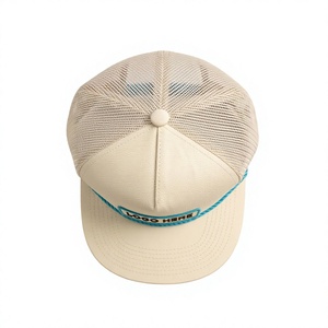 Casquette Trucker Unisexe en Maille Réglable à Visière Plate 5 Panneaux avec Patch Logo Brodé Crème Menthe Bleu - Product Image 3