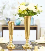 Floreros dorados modernos de alta gama para centros de mesa de boda