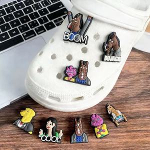 HY vente en gros décorations de boom de dessin animé chaussures en PVC souple boucle accessoires en caoutchouc <span class=keywords><strong>Bojack</strong></span> cavalier breloques de chaussures pour breloques de sabot - Product Image 3