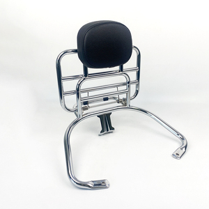 Portapacchi Posteriore di Qualità OEM con Schienale Verniciato Cromo in Acciaio Inox per <span class=keywords><strong>Vespa</strong></span> <span class=keywords><strong>GTS</strong></span> <span class=keywords><strong>300</strong></span> - Product Image 3