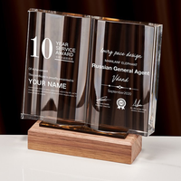 Livres en cristal écologiques personnalisés, certificats, plaques, trophées, bases en bois gravées et artisanat en cristal