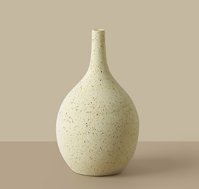 D type light yellow vase