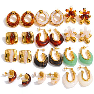 JINYOU 1961 Neue Beliebte Bernstein-Harz-Ohrringe Vergoldeter Edelstahl Hängeohrringe für Damen Schmuck Geschenk - Product Image 1