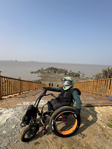 Doppi ammortizzatori idraulici mantengono il comfort di equilibrio indipendentemente dagli ostacoli dossi a doppia guida per sedia a rotelle-BZ-WZQQ8 - Product Image 3