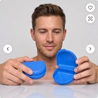Boîte de rangement colorée en plastique pour prothèses dentaires et aligneurs orthodontiques, personnalisable avec logo, pour cliniques dentaires et usage domestique (OEM)