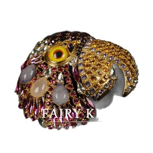 El Broche de Zhonggu Heavy Industry, Adornado con Diamantes de Colores, Presenta un Diseño Dinámico, Grandioso y Lujoso - Product Image 5
