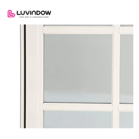 Ventanas abatibles de madera de estilo americano Diseño de rejilla Aislamiento efectivo Ventanas de manivela de madera revestidas de aluminio