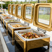 Ensemble de réchauds de buffet de luxe en acier inoxydable doré avec vitrines pour traiteur, idéal pour les mariages et les événements hôteliers