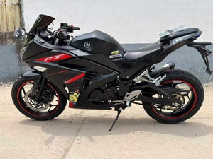 Motocicleta <span class=keywords><strong>Deportiva</strong></span> Estilo <span class=keywords><strong>Yamaha</strong></span> R3, 250cc/400cc, Motor Bicilíndrico en Paralelo, Refrigeración Líquida, Inyección Electrónica, Diseño de Carreras en Negro y Rojo, Ruedas con Detalles en Rojo - Product Image 2
