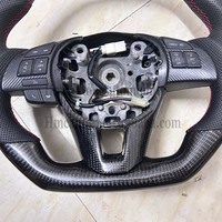 Roda pegangan kulit berlubang serat karbon proses halus kualitas tinggi untuk roda kemudi mobil Mazda AXELA