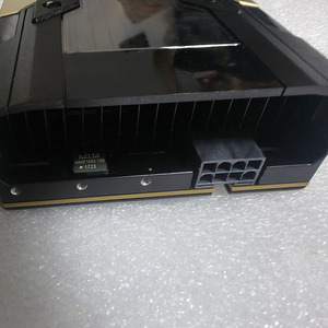 Acelerador GPU NVIDIA Tesla V100 de 32GB PCIe con <span class=keywords><strong>Arquitectura</strong></span> <span class=keywords><strong>Volta</strong></span> para IA y Aprendizaje Profundo en Servidor - Product Image 2