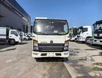 Camion benne à ordures compacte SINOTRUK 4*2 6CBM à chargement arrière, diesel, manuel, à vendre en Chine
