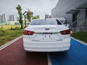 Ford Escort 1.5L <span class=keywords><strong>2015</strong></span> bien équipée, sûre (ESC), spacieuse, voiture familiale à bas prix - Product Image 5