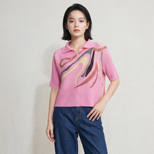 2026 Plus Size Friendly Miyake Pleated Abstract Print Lapel V Neck Short Sleeve <b>Top</b> Western Clothing Women Online - Product Image 2