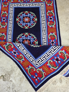 Alfombra Tibetana Medallón Anudada a Mano Oushak Antigua de Alta Demanda: Alfombra de Lana Tallada en 3D - Product Image 3