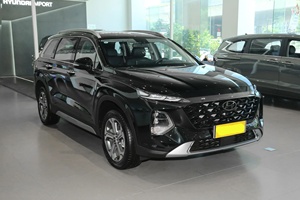 Hyundai Santa Fe Traveler 380T GDI GKX 2WD Elite 2.0T 2023, SUV Familiar Grande <span class=keywords><strong>de</strong></span> 6 Plazas, Gasolina, para Autos Usados Globales - Product Image 5