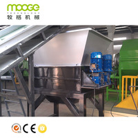 Machine à perforer les bouteilles en PET