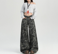 Jeans camouflage grande taille pour femmes, flatteurs pour les silhouettes en forme de poire, style workwear, taille haute, coupe ample