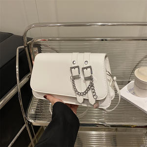 Sac à main carré moyen en PU pour femme, tendance estivale transfrontalière, avec fermeture éclair, chaînes et fermoir magnétique, bandoulière - Product Image 2