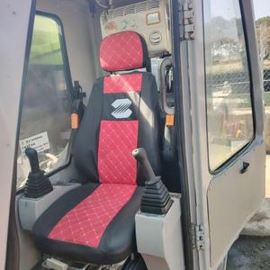 Grue sur camion d'occasion Zoomlion ZTC250V avec capacité de levage de 25 tonnes, composants principaux incluant moteur, boîte de vitesses et moteur. - Product Image 5