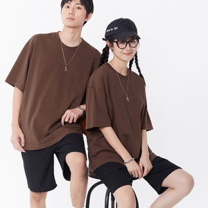 เสื้อยืดแขนสั้นผู้ชายผ้าฝ้ายแท้เนื้อหนัก 280 กรัม ทรงโอเวอร์ไซส์ ไหล่ตก คอเสื้อแบบด้ายคู่ ดีไซน์โอเวอร์ไซส์ - Product Image 4