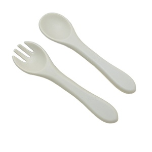 Cuchara de silicona para bebé en oferta, tenedor con logo, tazón y cuchara para alimentación de bebés y niños, cuchara de silicona con mango de silicona - Product Image 5