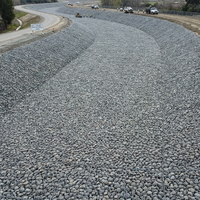 아연-알루미늄-마그네슘 코팅 개비온 메쉬 롤 2x30m 60x80mm 80x100mm 100x120mm 2.0-2.7mm 육각형 직조 강둑 경사면 보호