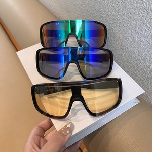 Outdoor Cycling Windproof Sunglasses UV400 PC Lens Full Rim Adjustable Strap for Fishing Outings Mountaineering Sports Eyewear - Product Image 3