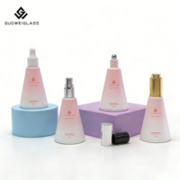 Flacon cosmétique conique en verre dégradé de 50 ml, options multiples de bouchons (compte-gouttes, spray, roll-on, pompe), vide, pour sérum et essence, logo personnalisé