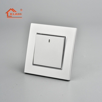 KLASS British Standard vente à chaud blanc noir or 3 groupes 2 voies interrupteurs et prises muraux modernes fabricant d'électricité