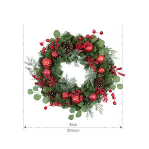 Décorations personnalisées pour fête à domicile, baies rouges, pommes de pin, ornement de porte, couronne ronde - Product Image 1