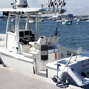 Poubelle de bateau en polyester 600D durable avec cordon de serrage, sac à déchets de bateau en maille à boucle moyenne et porte-clés flottant, fabrication OEM - Product Image 5