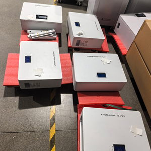 Batería de fosfato de hierro y litio montada en pared, 25.6V 100Ah 200Ah, de ciclo profundo para sistema de almacenamiento de energía solar - Product Image 6