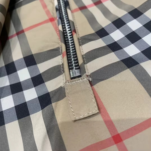 Chaqueta Reversible de Doble Capa con Estampado Burberry a Cuadros, Estilo Casual Clásico, Impermeable y Resistente al Viento, de Diseñador de Lujo para Hombre - Product Image 5