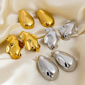 ต่างหูสแตนเลสทรงหยดน้ำแบบไม่สมมาตร ชุบทอง 18K เงิน แฟชั่นเครื่องประดับสำหรับผู้หญิงและเด็กผู้หญิง - Product Image 2