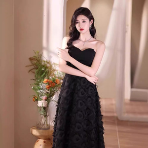 <b>Black</b> Strapless Evening Dress Sweetheart Neckline A-Line Empire Waist <b>Feathers</b> Elegant Formal Wear For Women - Product Image 3