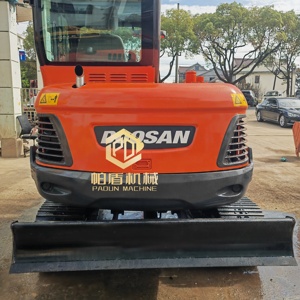 Mini-excavatrice sur chenilles d'occasion Doosan DX60-9C 6 tonnes, excavatrice hydraulique d'occasion Doosan DX60-9C en bon état, en stock - Product Image 4