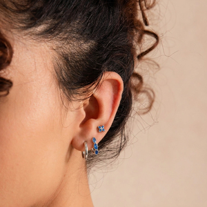 ชุดต่างหูเพชรซิร์โคเนียสีน้ำเงิน 3 ชิ้น J&D Jewelry Sweet ชุบทอง 18K PVD สแตนเลสสตีลกันน้ำ รูปทรงมาร์คีส์แบบห่วงและแบบติดหูรูปโคลเวอร์ ชุดของขวัญ - Product Image 3