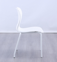 Chaise Scolaire avec Rangement Intégré pour Salle de Classe Intelligente, Chaise en Plastique à Roulettes pour Salle de Formation et Étude