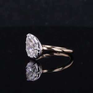 Starsgem Tùy Chỉnh Đồ Trang Sức 14K Màu Trắng Và Màu Vàng Hai-Tone Vàng Lê Cắt D Vvs Phòng Thí Nghiệm Grown Kim Cương Nhẫn - Product Image 2