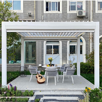 Pergola moderne intelligente en aluminium à lames orientables, toit motorisé réglable, stores enrouleurs coupe-vent, éclairage LED intégré, patios
