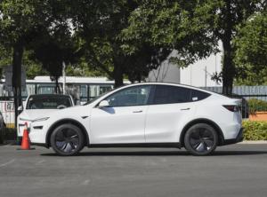 เทสล่า โมเดล วาย ลอง เรนจ์ อาร์ดับเบิลยูดี ปี 2026 |   รถเอสยูวีไฟฟ้าอัจฉริยะ ประสิทธิภาพสูงและเทคโนโลยีล้ำสมัย - Product Image 5