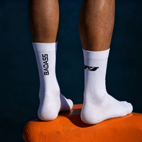 Chaussettes de course à compression personnalisées avec rembourrage, chaussettes de cyclisme haute performance, vente en gros, faible MOQ, chaussettes de sport athlétiques pour hommes