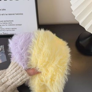 Calcetines de invierno cálidos, nuevos, divertidos, feos y bonitos, de forro polar coral, estándar, para uso diario, para dormir, para niñas y mujeres, suaves y afelpados. - Product Image 2
