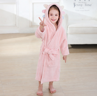 Peignoir en molleton corail personnalisé pour enfants Pyjama à capuche dessin animé mignon pour enfants Serviette de bain pour bébé