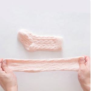 Calcetines de Piso para Niños, Cálidos, Suaves y Gruesos, Calcetines Térmicos Unisex para Bebés, Calcetines de Pantorrilla para Niños, Calcetines Antideslizantes para Bebés Recién Nacidos de <span class=keywords><strong>0</strong></span> a <span class=keywords><strong>3</strong></span> <span class=keywords><strong>Meses</strong></span> - Product Image 2