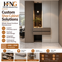 Meuble à chaussures moderne et élégant avec rangement fermé et étagères flexibles pour les halls d'entrée de villas et les entrées d'appartements